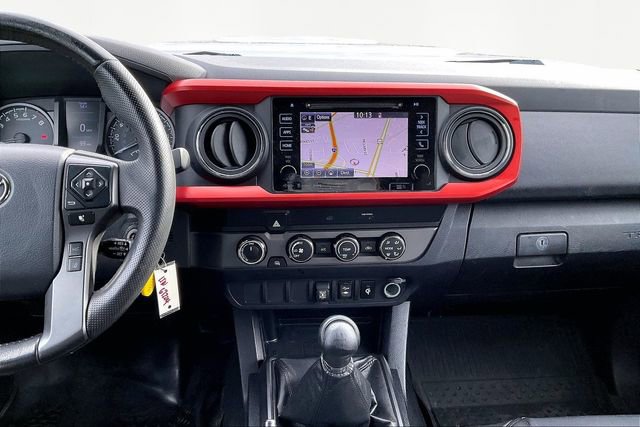 Used 2019 Toyota Tacoma SR image 9