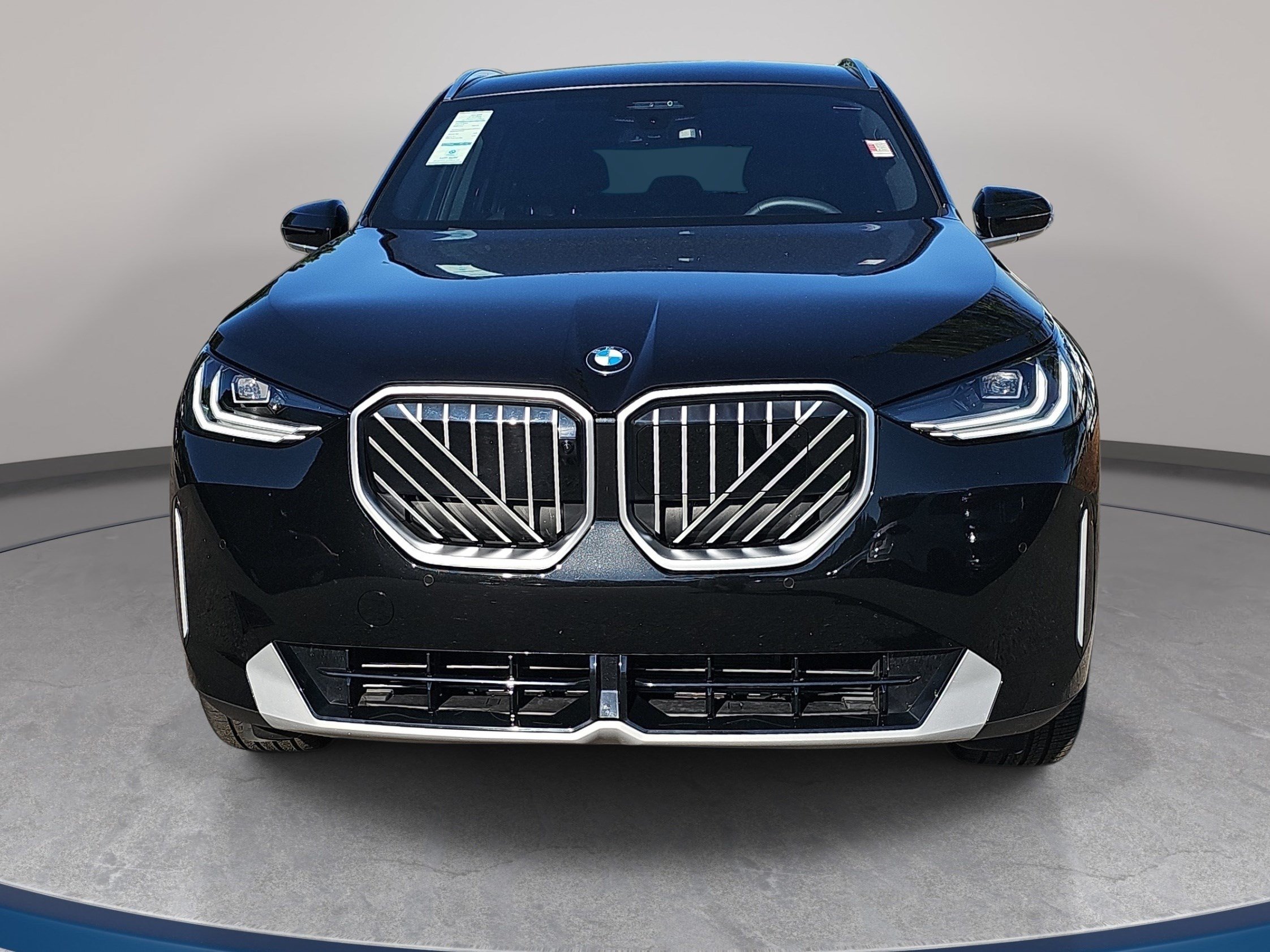 Certified 2025 BMW X3 xDrive30i w/ Premium Package AWD/4WD image 2