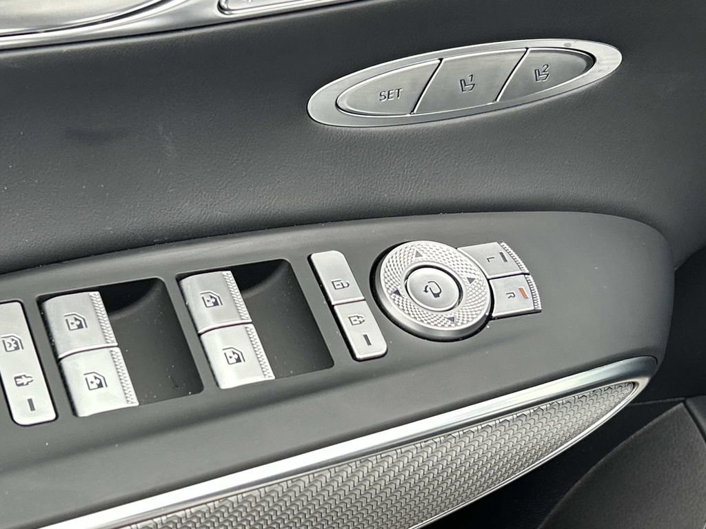 Used 2025 Genesis GV70 3.5T Sport image 20