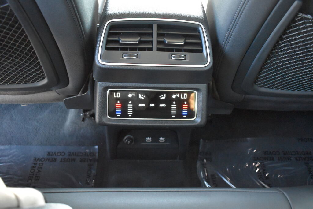 Used 2021 Audi e-tron Premium w/ Convenience Plus Package image 24