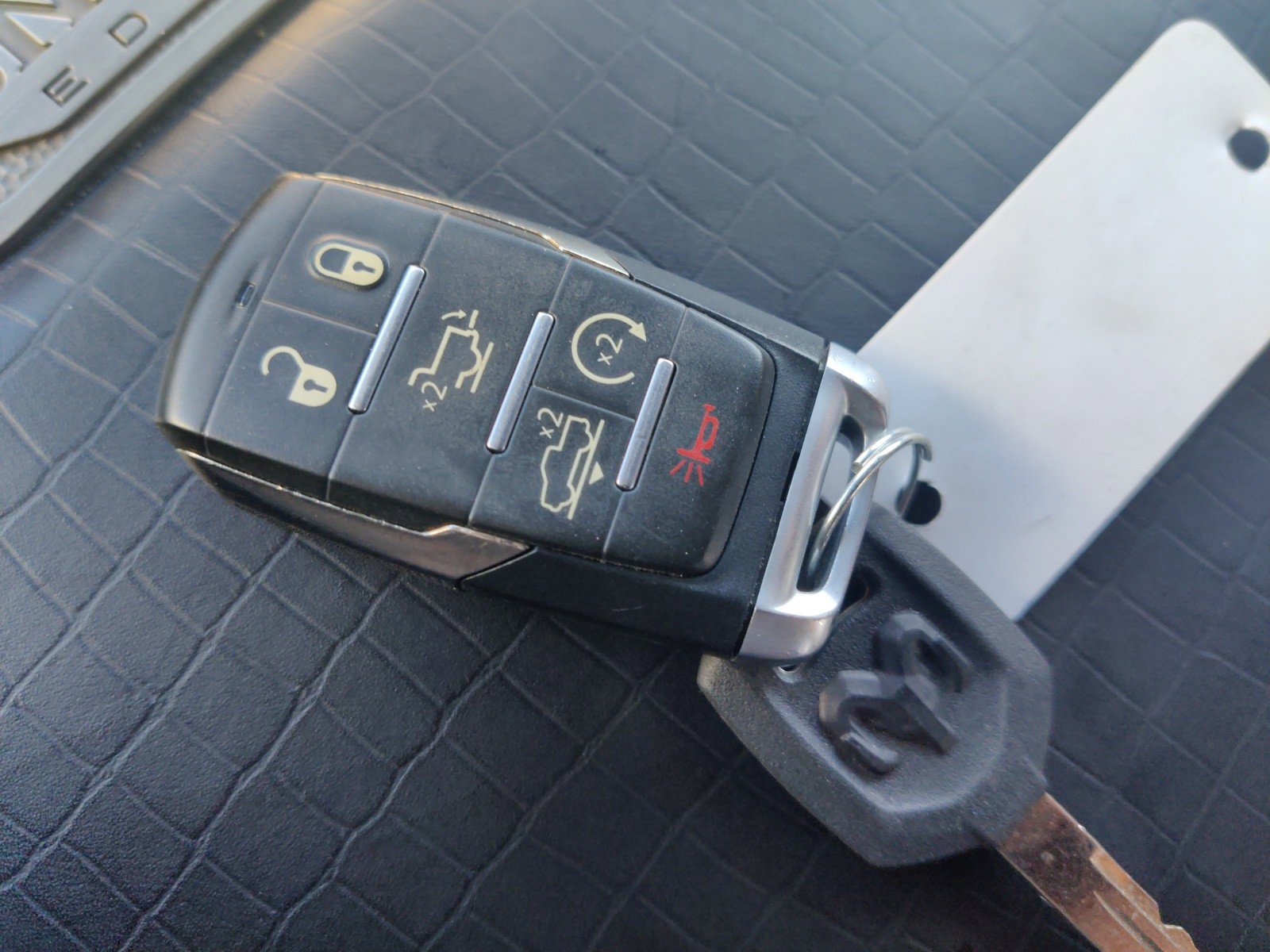 Used 2022 RAM 1500 Limited w/ Bed Utility Group image 27