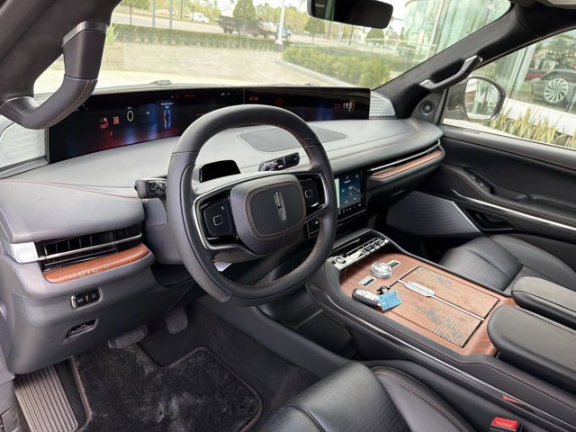 New 2026 Lincoln Navigator Black Label image 14