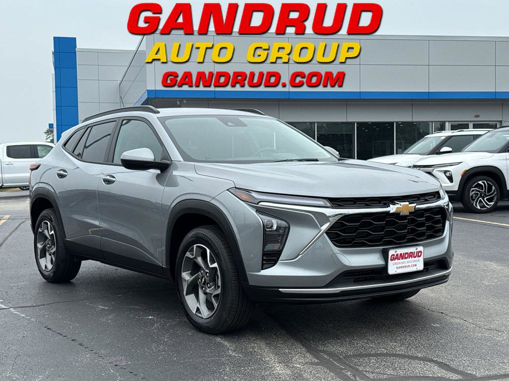 Certified 2024 Chevrolet Trax LT w/ Driver Confidence Package image 1