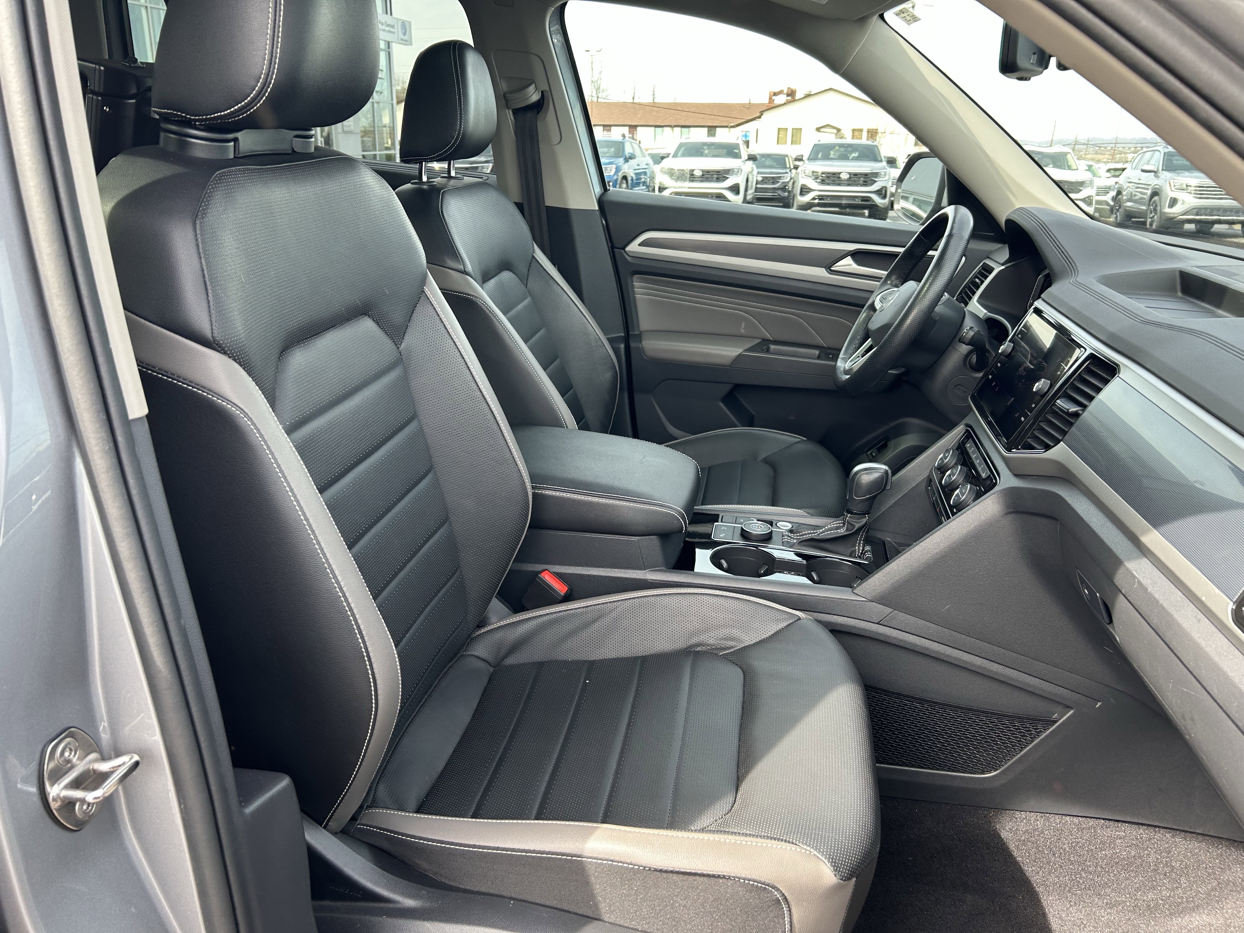 Certified 2022 Volkswagen Atlas SEL Premium image 26