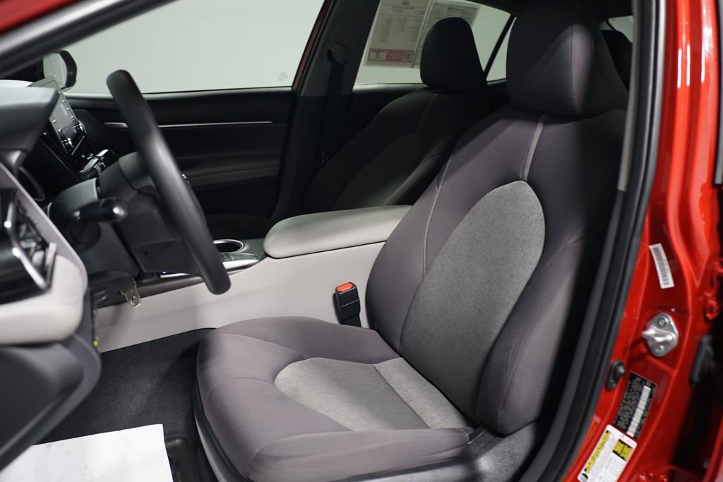 Used 2023 Toyota Camry LE image 24