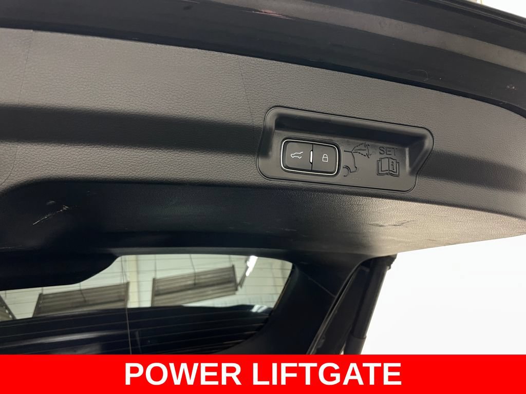Used 2021 Ford Explorer XLT AWD/4WD image 46