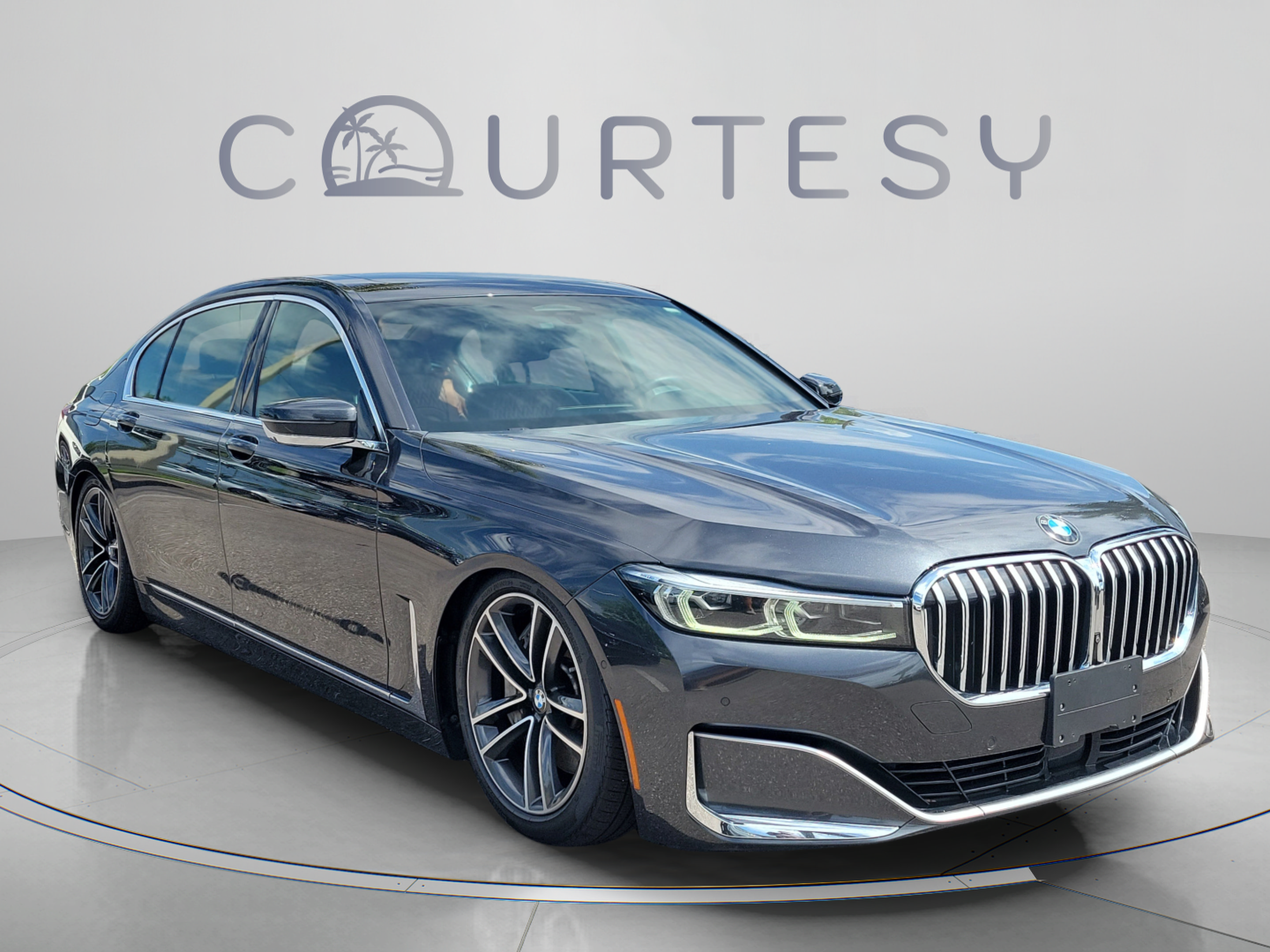 Used 2022 BMW 750i xDrive AWD/4WD image 4