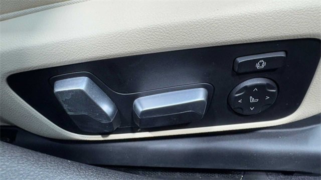 Used 2019 BMW 330i 330i w/ Premium Package image 13