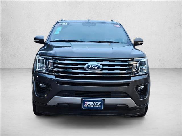 Used 2018 Ford Expedition XLT w/ Equipment Group 201A RWD image 2