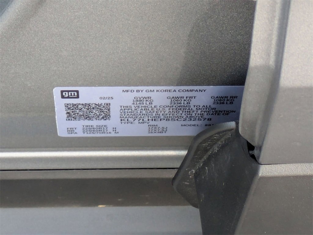 Used 2025 Chevrolet Trax LT w/ LT Convenience Package image 36