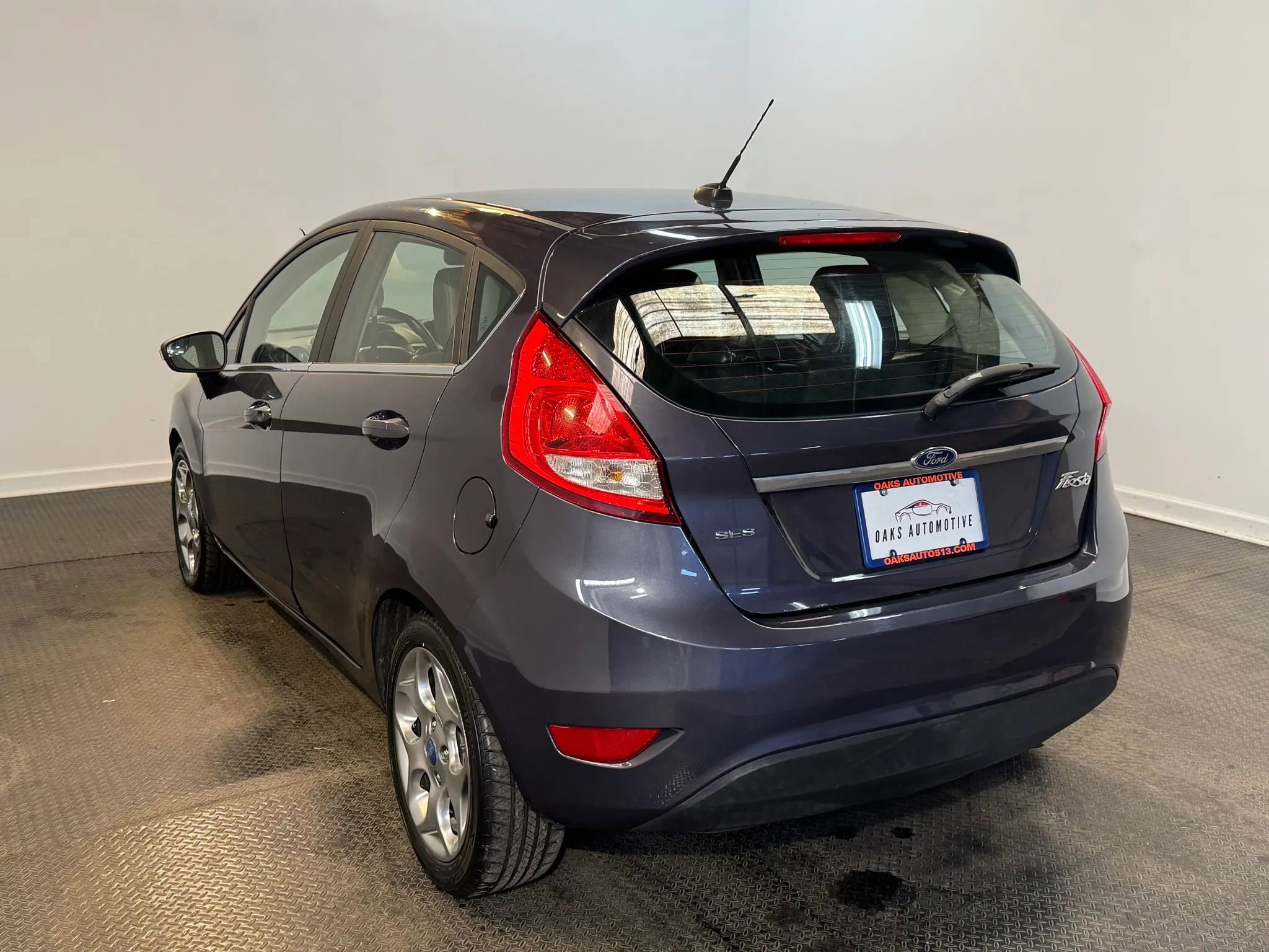 Used 2012 Ford Fiesta SES image 4