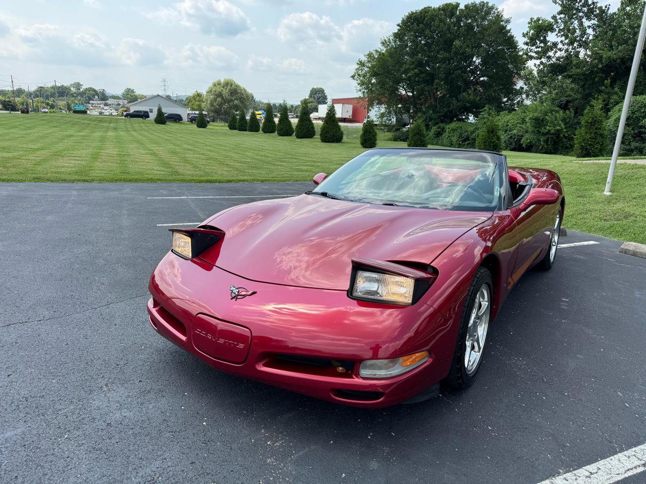 Used 2004 Chevrolet Corvette Convertible w/ Preferred Equipment Group RWD image 18