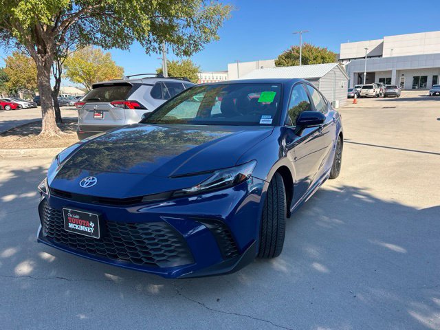 Used 2025 Toyota Camry SE w/ Multimedia Upgrade Package FWD image 8