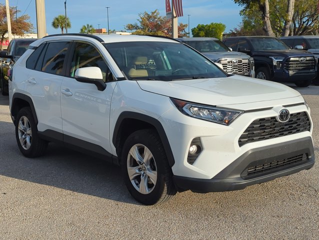 Used 2021 Toyota RAV4 XLE FWD video 3