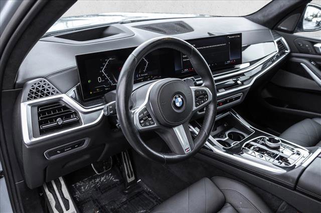 Used 2024 BMW X7 xDrive40i w/ Executive Package image 10
