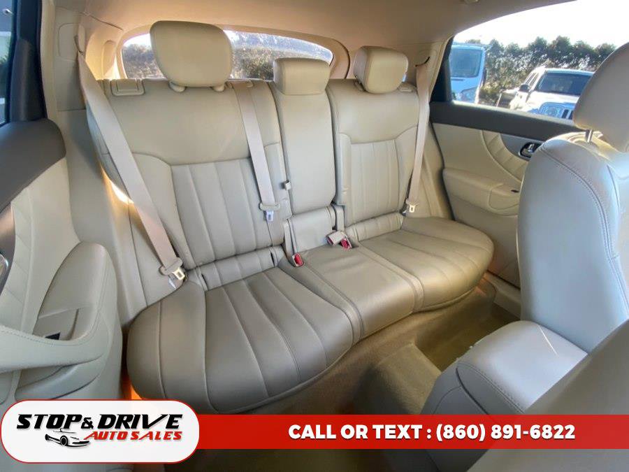 Used 2012 INFINITI FX35 AWD w/ Premium Pkg image 19