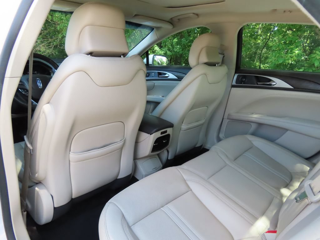 Used 2017 Lincoln MKZ Reserve w/ Climate Package FWD image 27