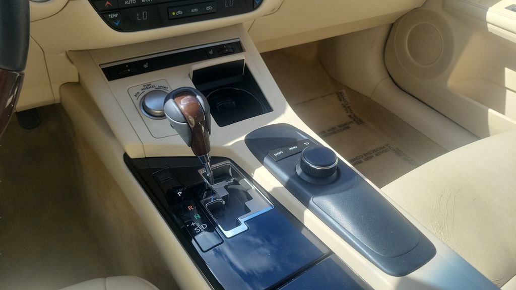 Used 2013 Lexus ES 350 w/ Premium Pkg FWD image 15