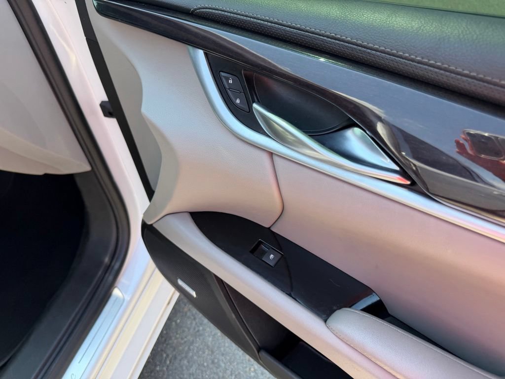 Used 2017 Cadillac XTS Luxury FWD image 29