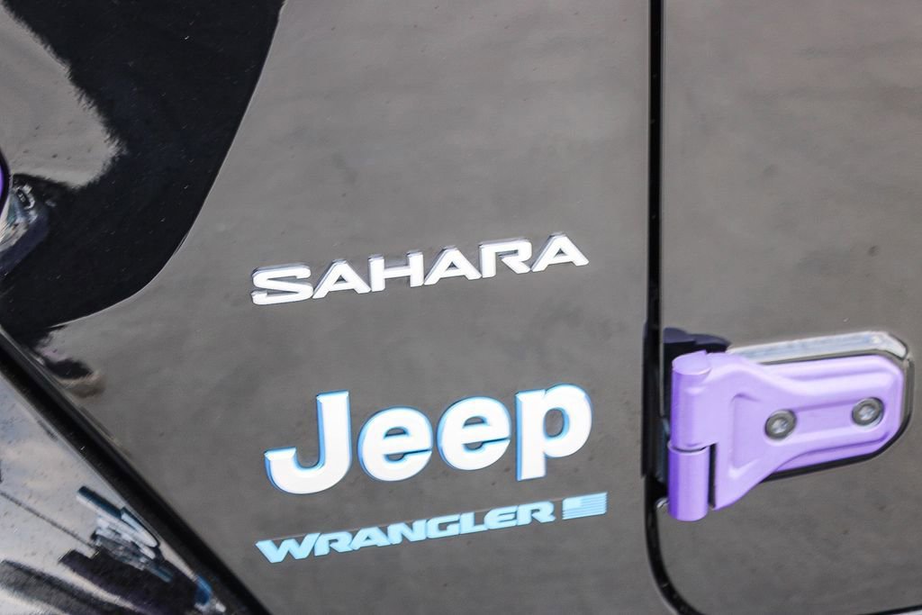 Used 2023 Jeep Wrangler Unlimited Sahara image 6