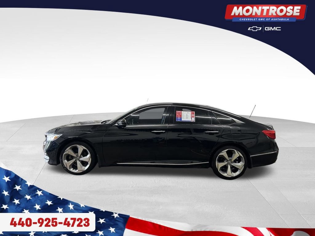 Used 2018 Honda Accord Touring image 2