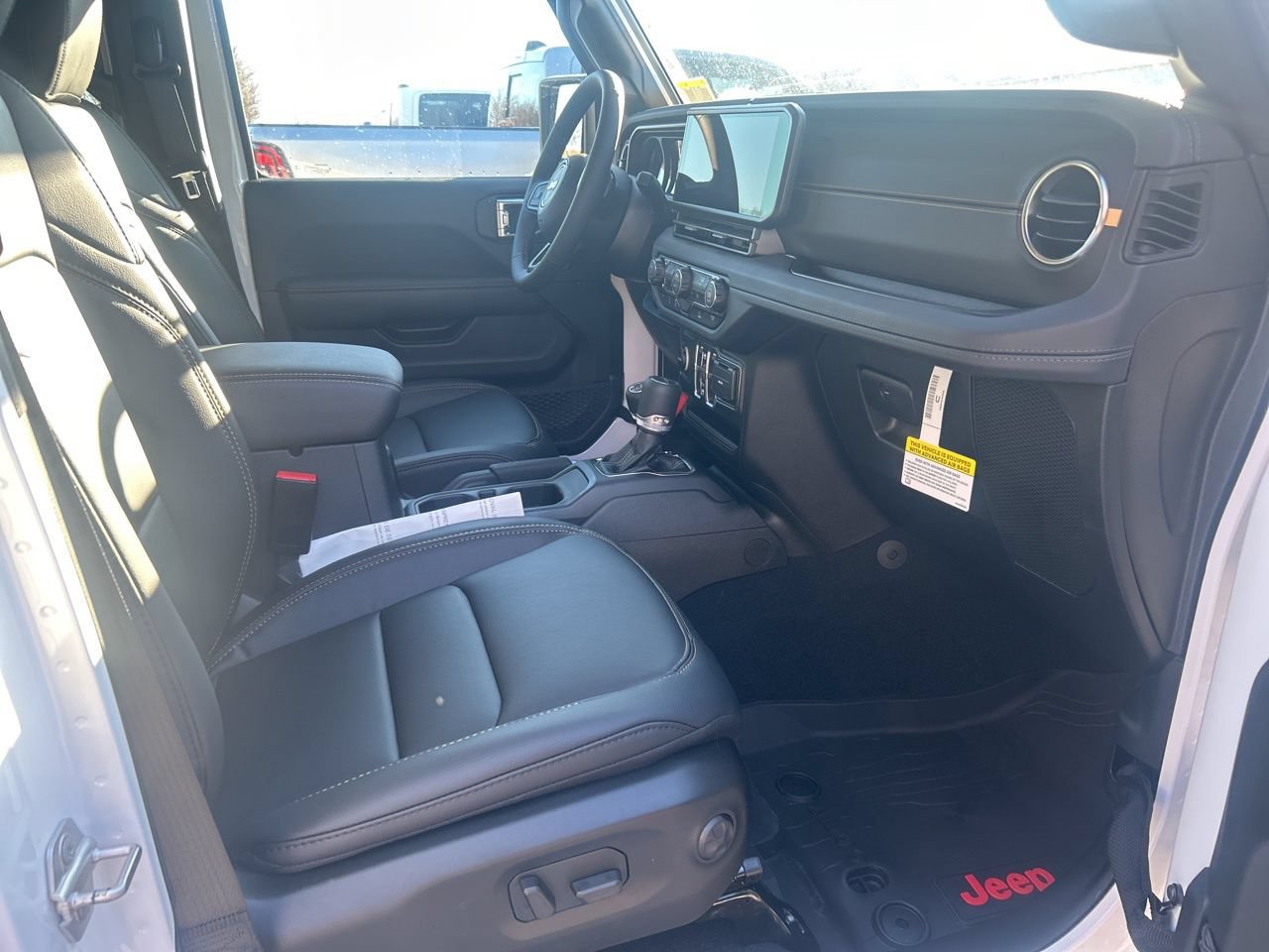 New 2026 Jeep Gladiator Sport AWD/4WD image 24