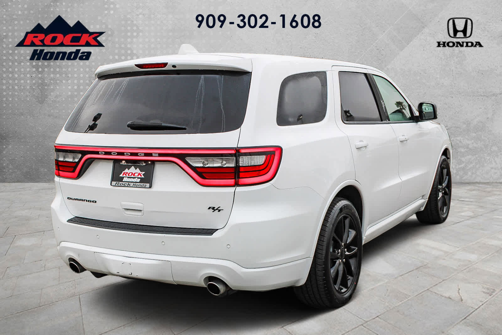Used 2018 Dodge Durango R/T w/ Blacktop Package image 6