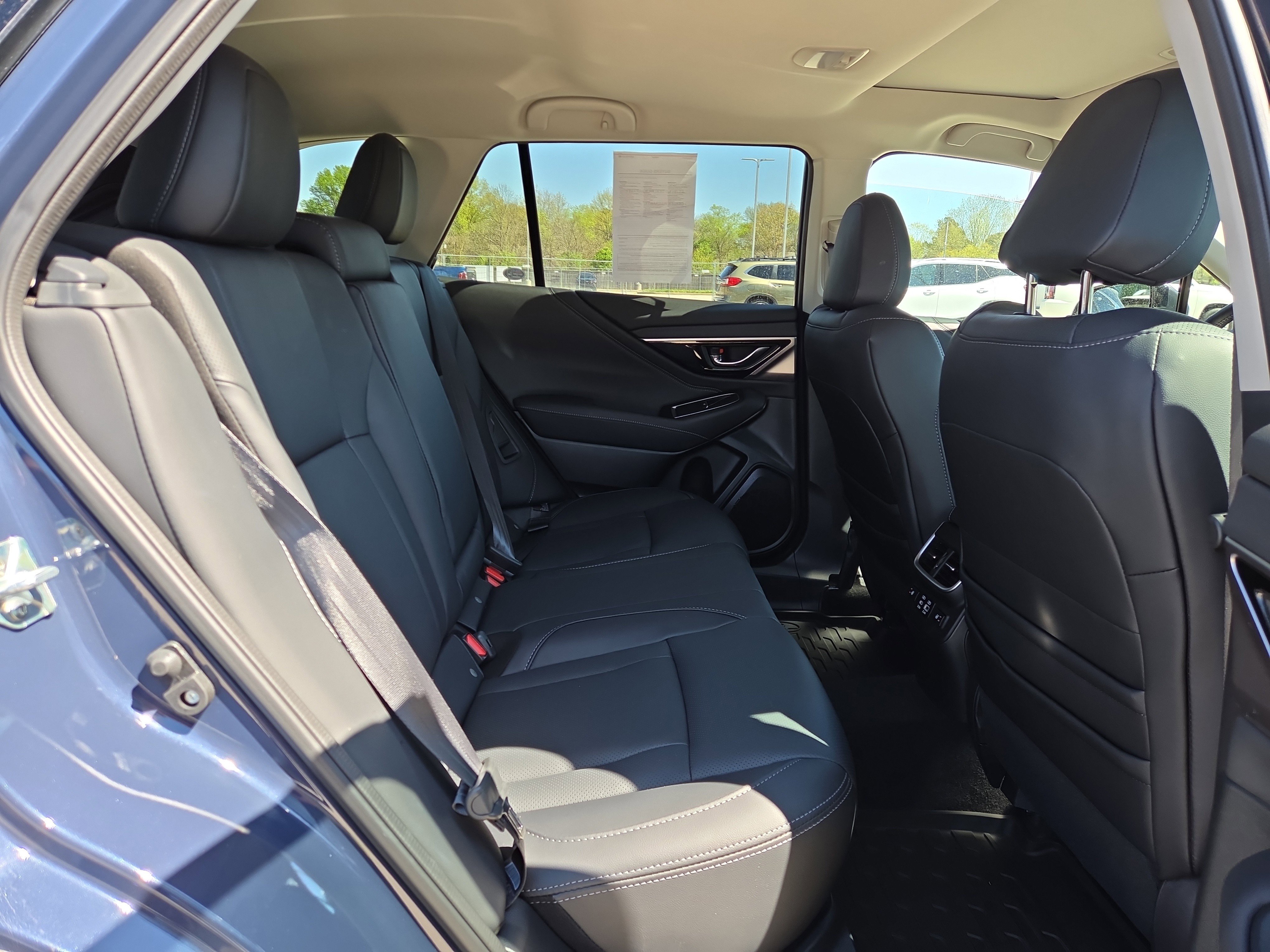 Used 2025 Subaru Outback Touring XT image 15