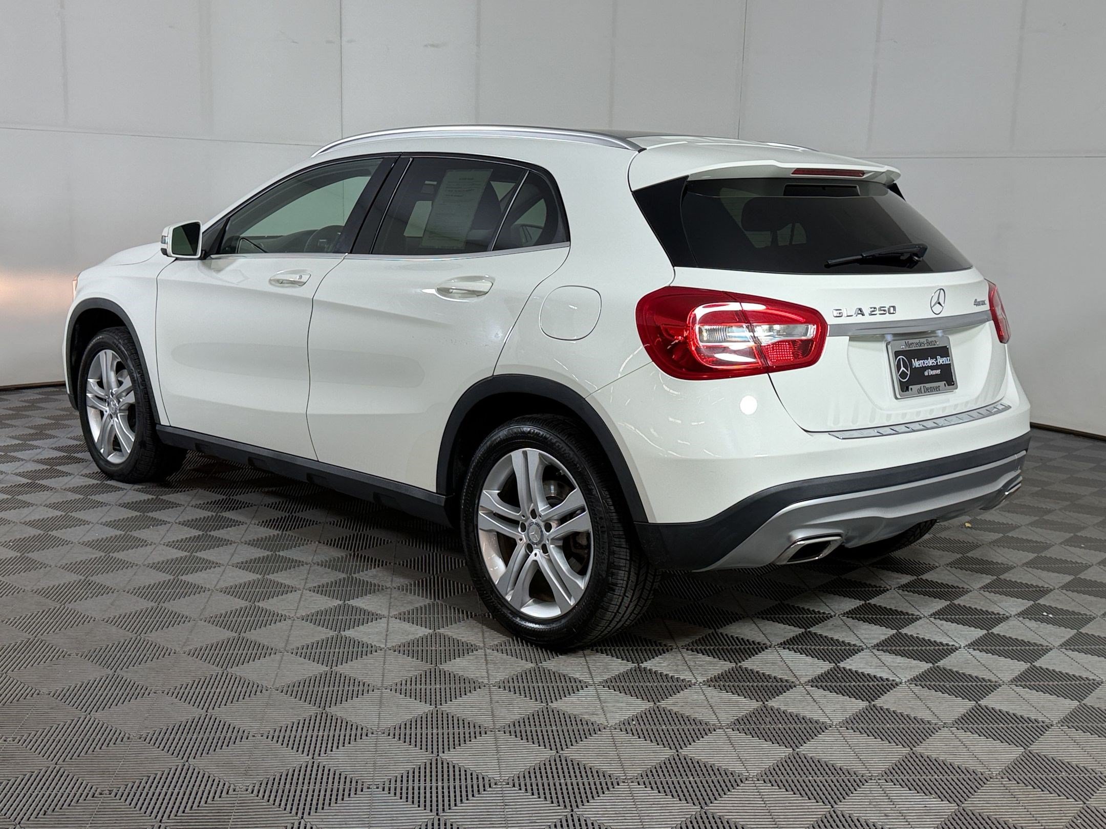 Used 2015 Mercedes-Benz GLA 250 4MATIC image 3