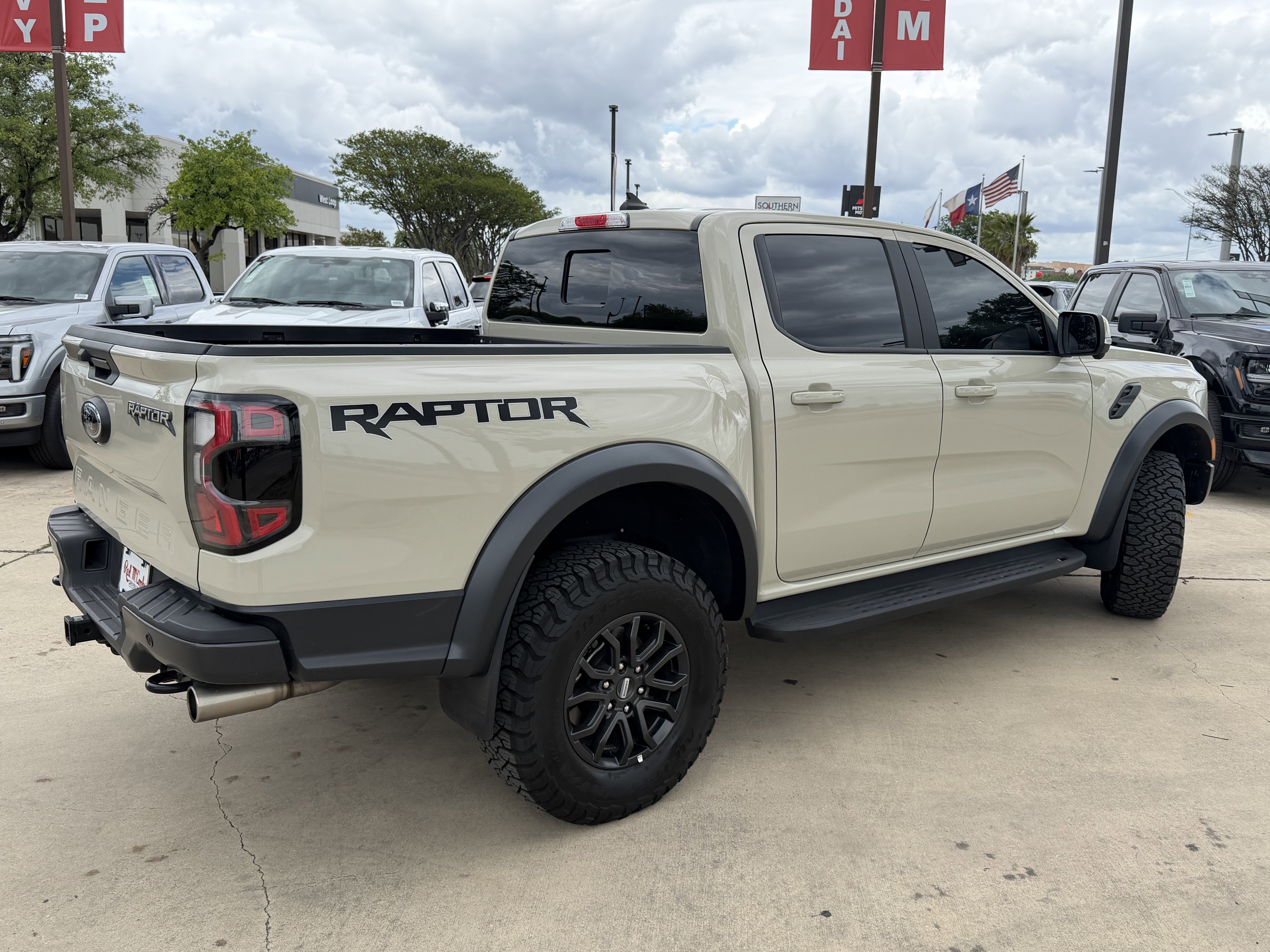 Used 2025 Ford Ranger Raptor image 5