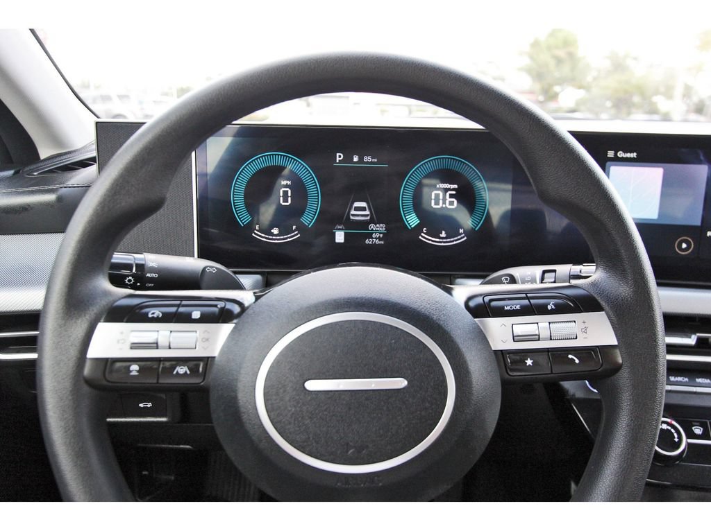Used 2025 Hyundai Sonata SE FWD image 13
