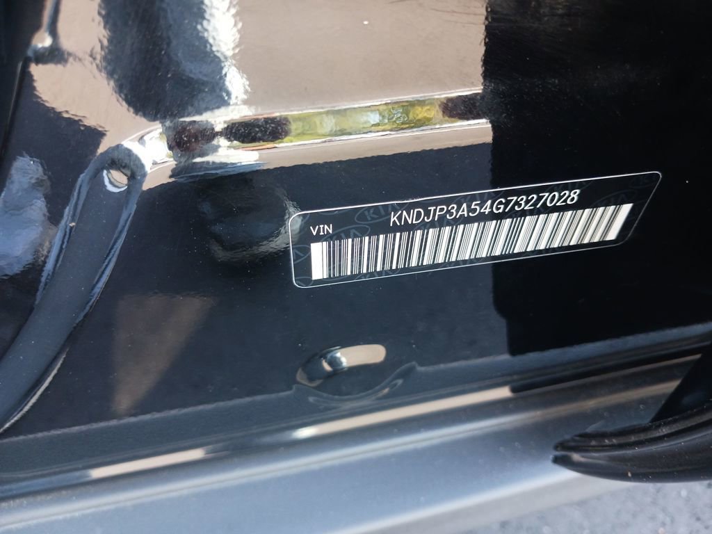 Used 2016 Kia Soul + image 27