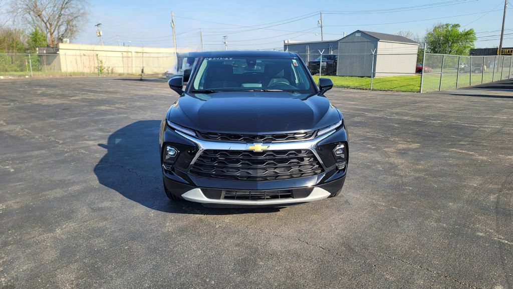 Used 2025 Chevrolet Blazer LT AWD/4WD image 4