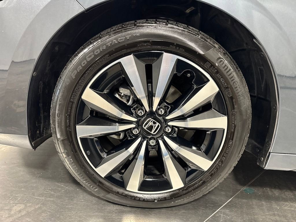 Certified 2024 Honda Civic EX-L image 2