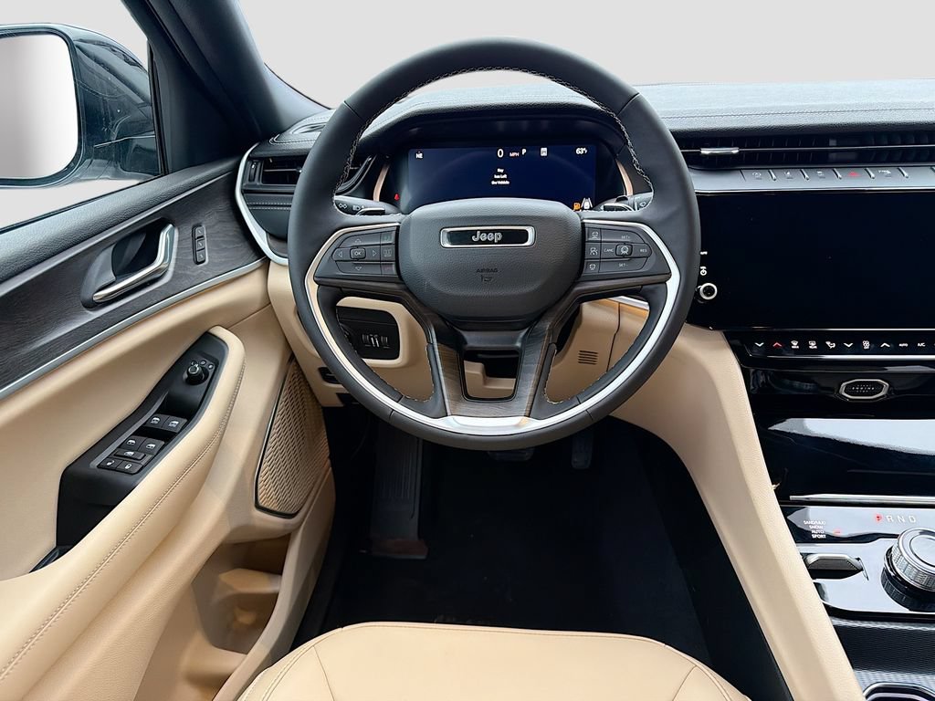 New 2026 Jeep Grand Cherokee Limited AWD/4WD image 16
