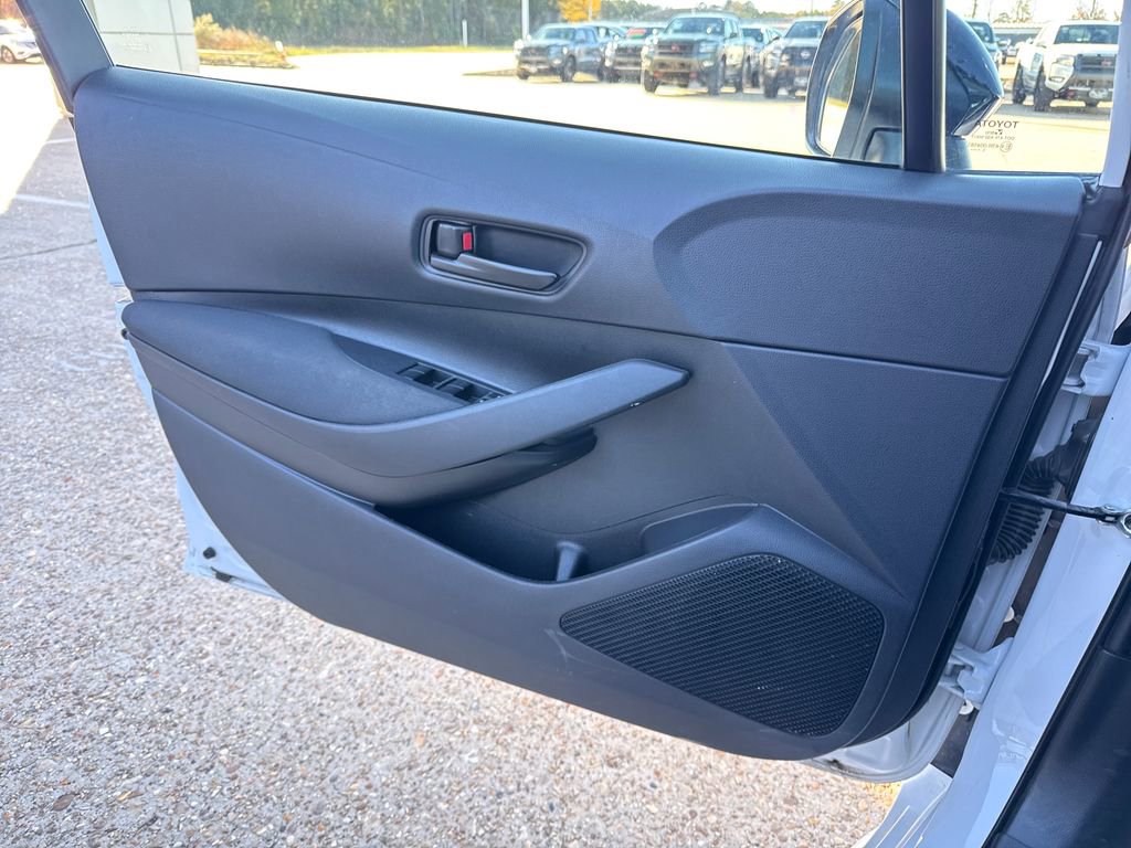 Used 2024 Toyota Corolla LE image 19