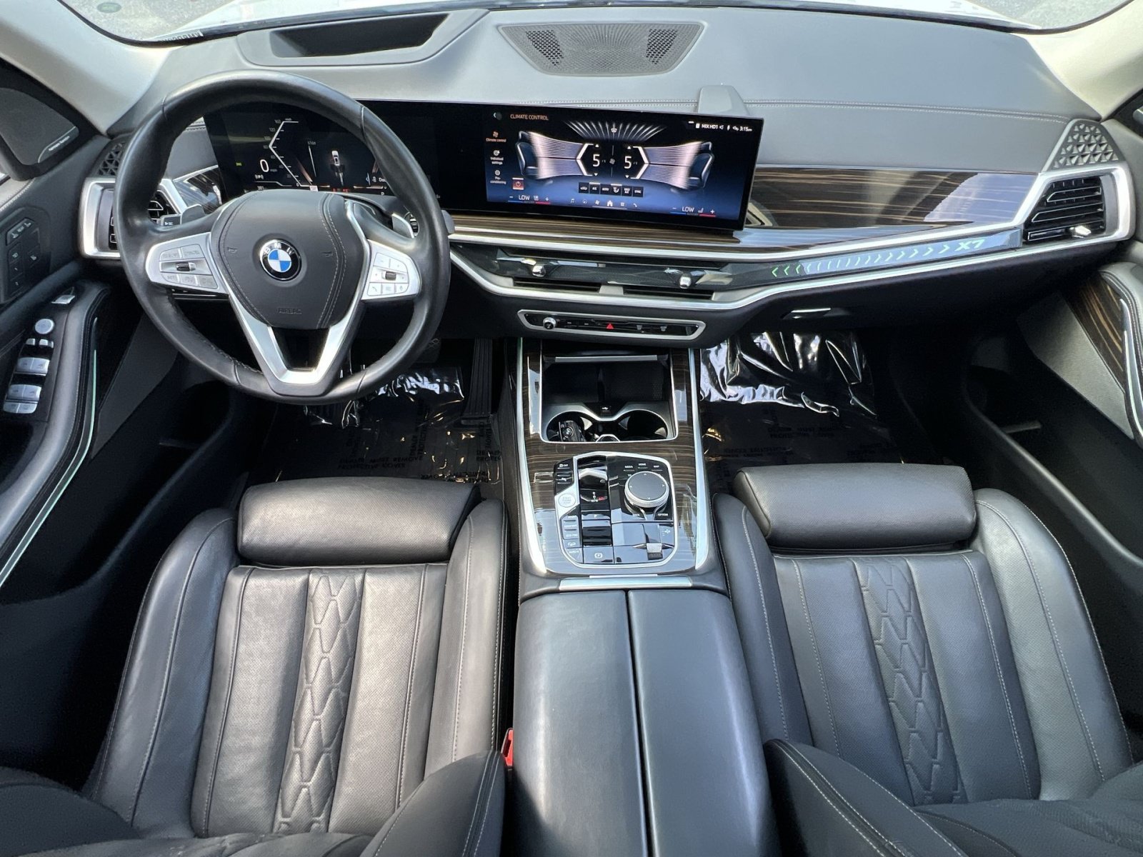 Used 2025 BMW X7 xDrive40i AWD/4WD image 13