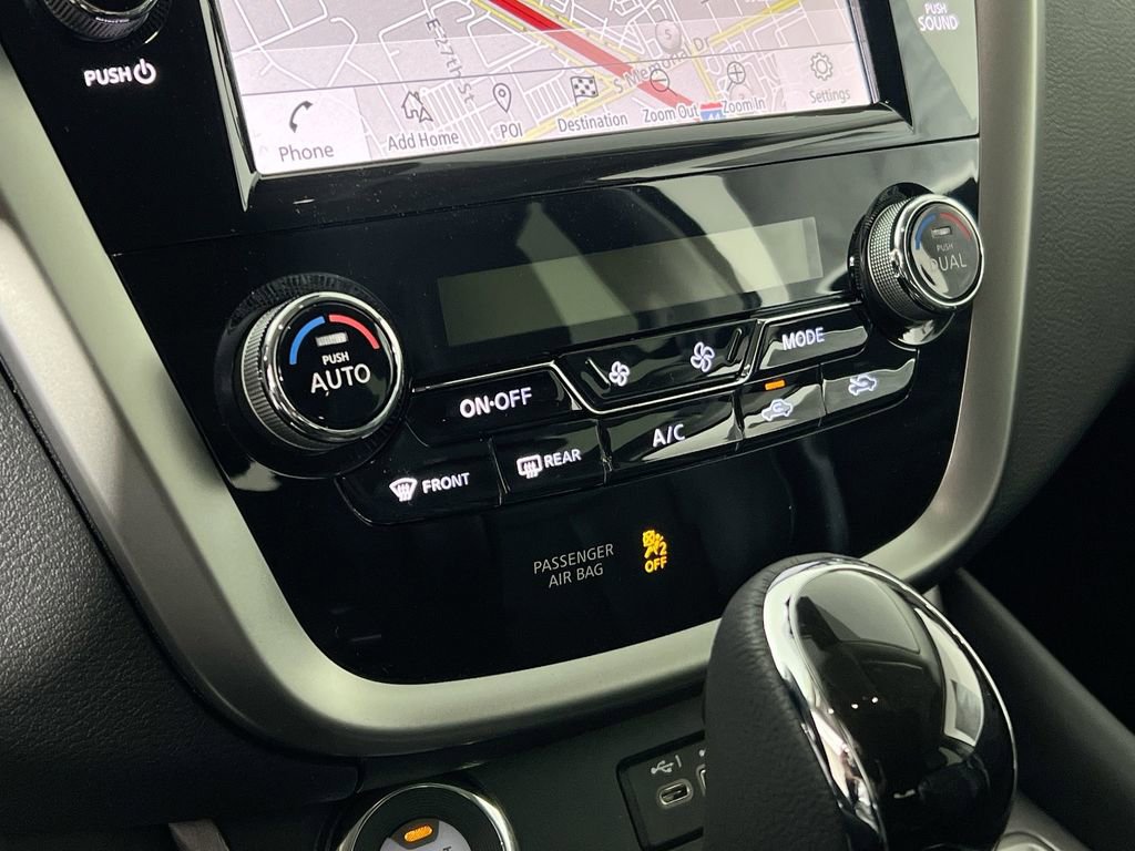 Used 2024 Nissan Murano SL image 16