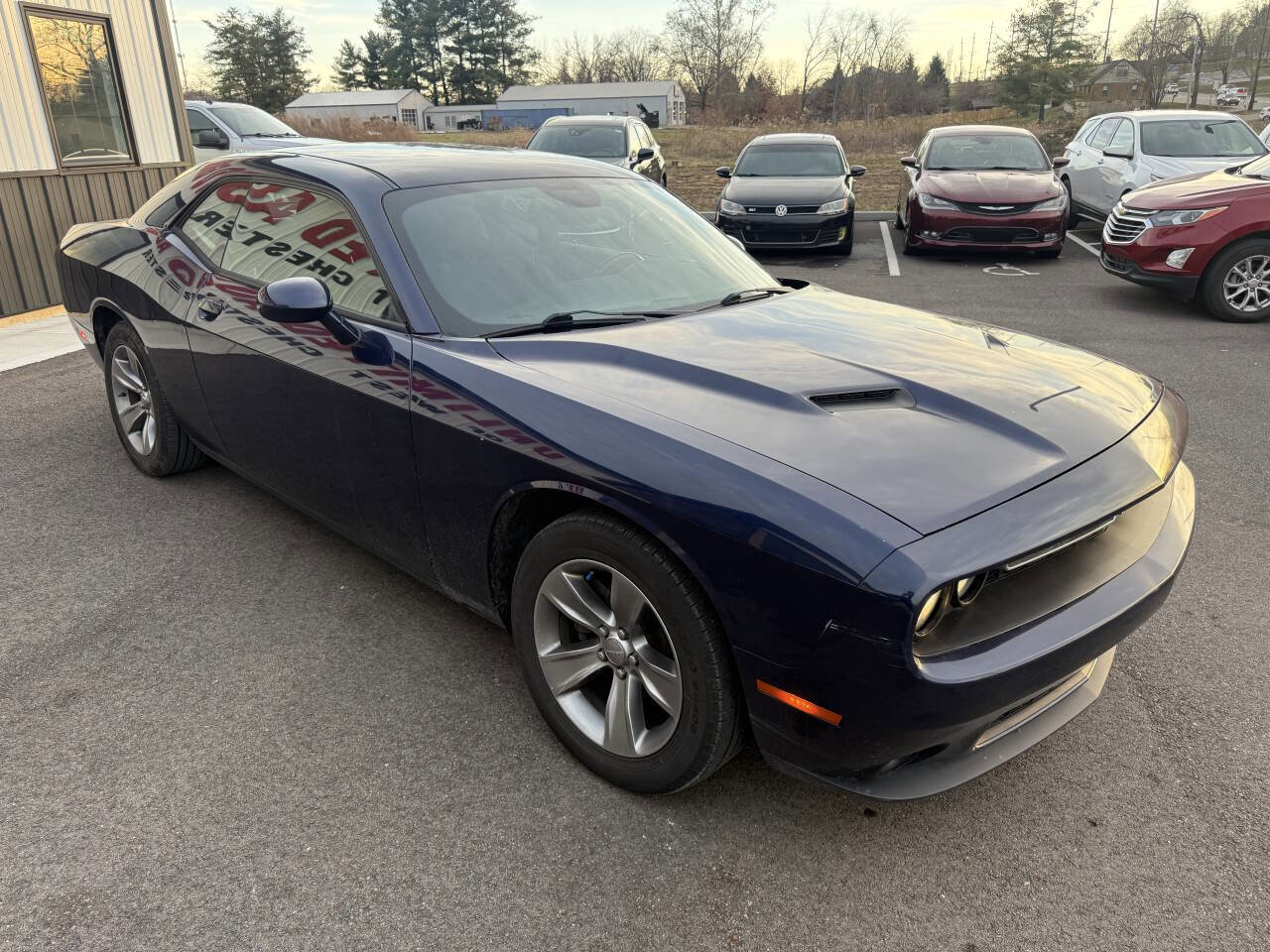 Used 2016 Dodge Challenger SXT image 5