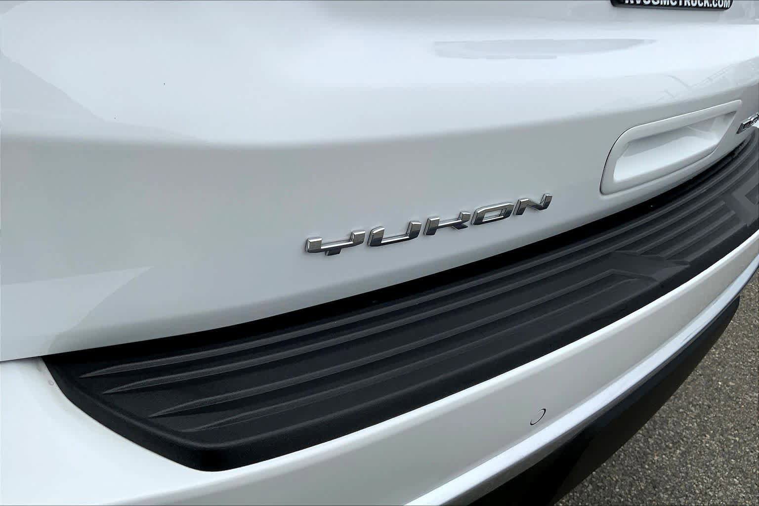 Used 2024 GMC Yukon XL Denali w/ Advanced Technology Package image 31