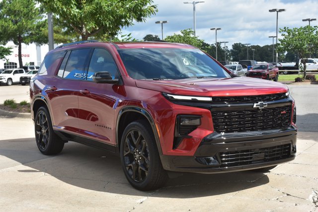 New 2026 Chevrolet Traverse RS w/ LPO, Floor Liner Package FWD image 3