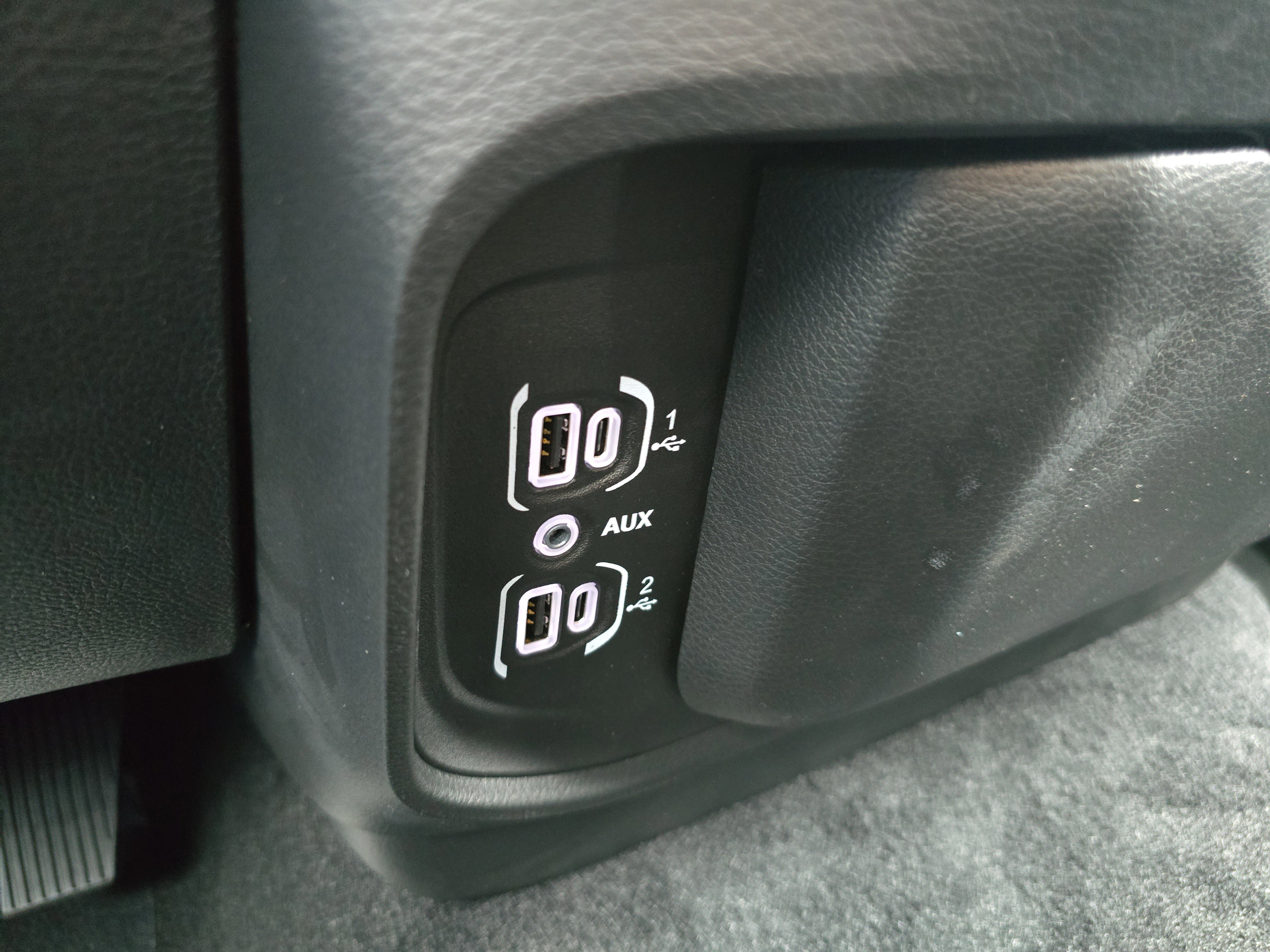 New 2026 RAM 1500 Classic Warlock image 32