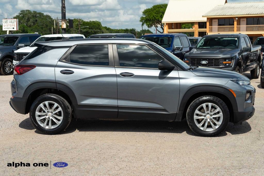 Used 2021 Chevrolet TrailBlazer LS FWD image 4