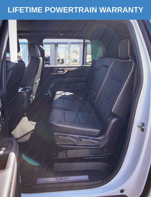 Used 2025 GMC Yukon XL Elevation AWD/4WD image 18