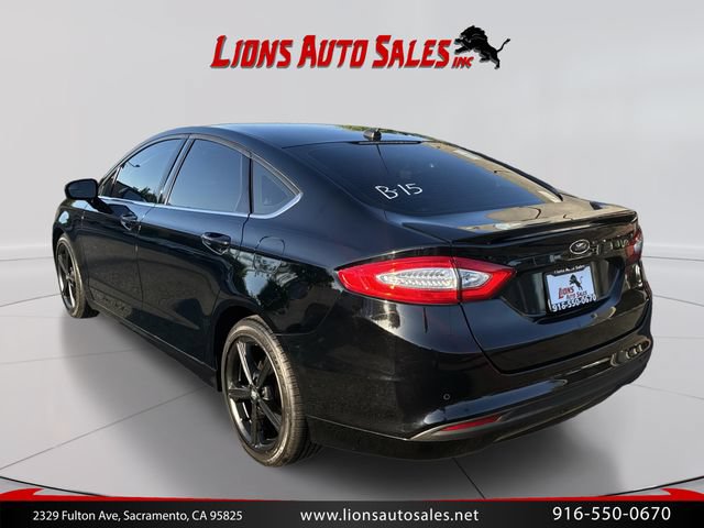 Used 2016 Ford Fusion SE FWD image 7