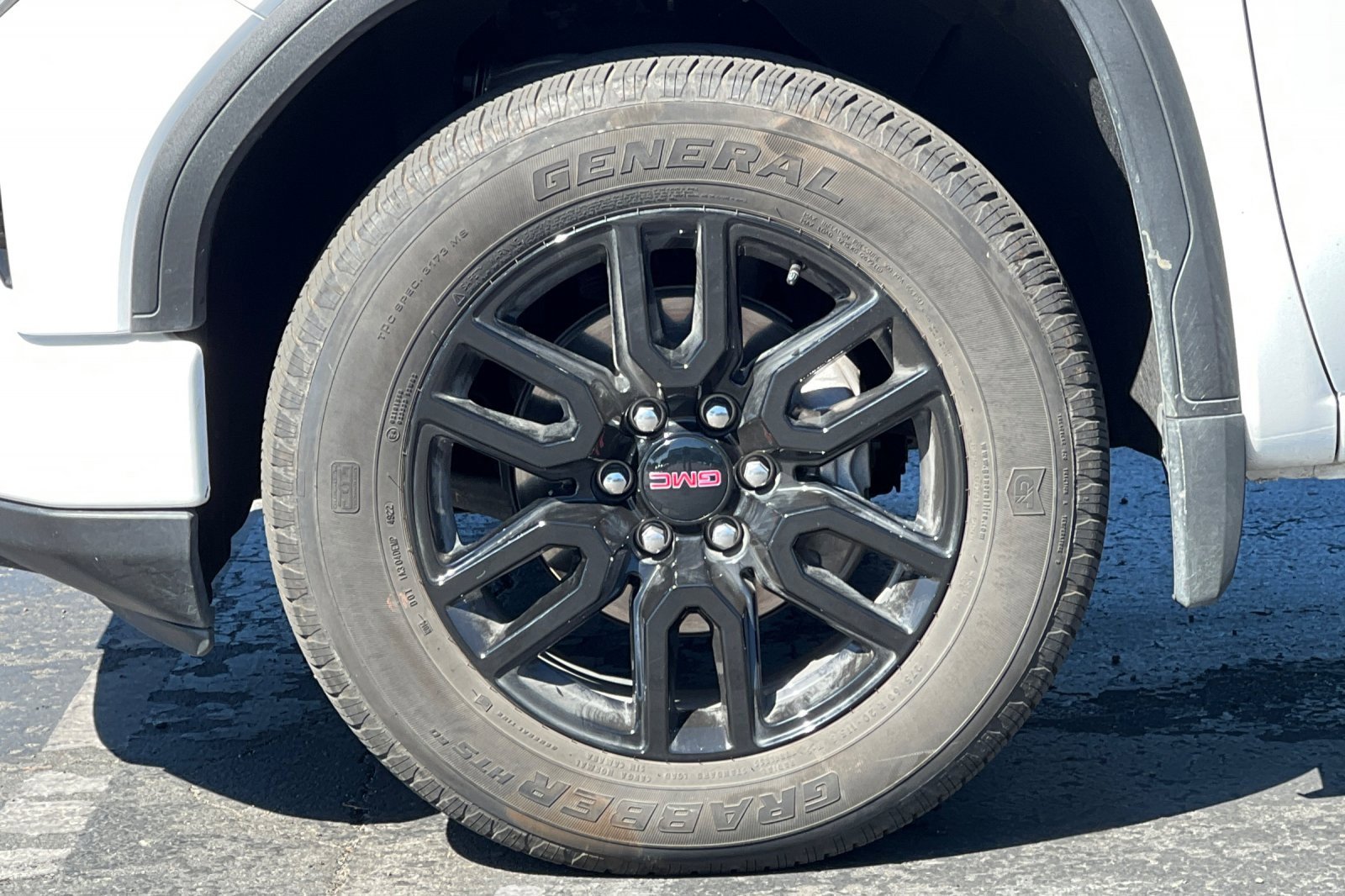 Used 2023 GMC Sierra 1500 Elevation image 43