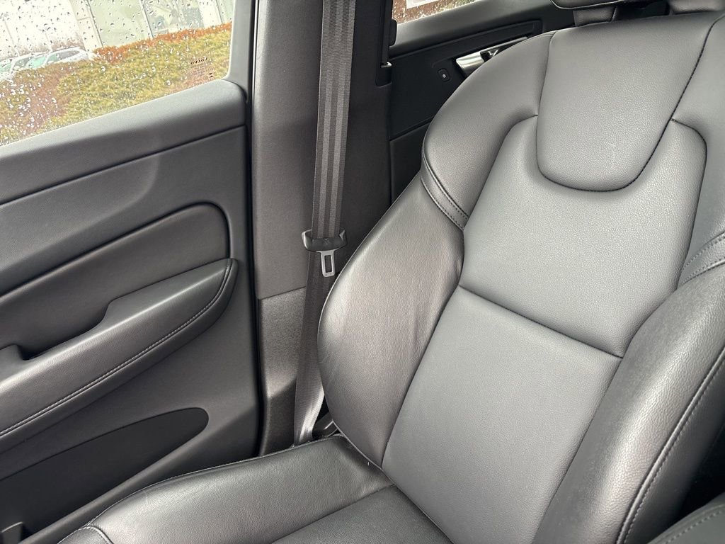 Certified 2023 Volvo XC60 B5 Core w/ Climate Package AWD/4WD image 34