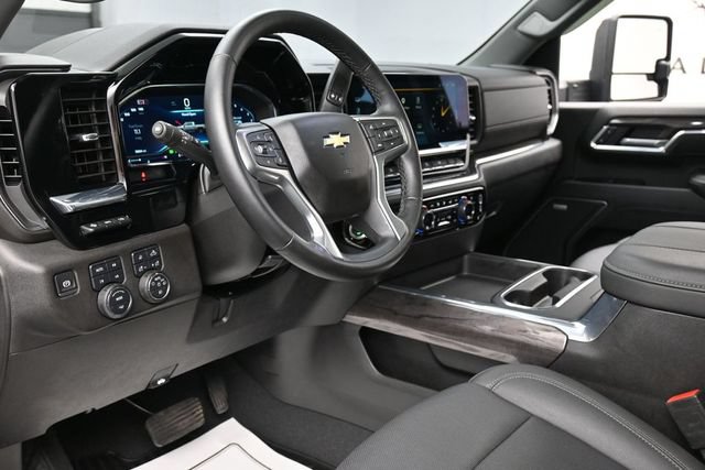Certified 2025 Chevrolet Silverado 2500 LTZ w/ LTZ Convenience Package AWD/4WD image 14