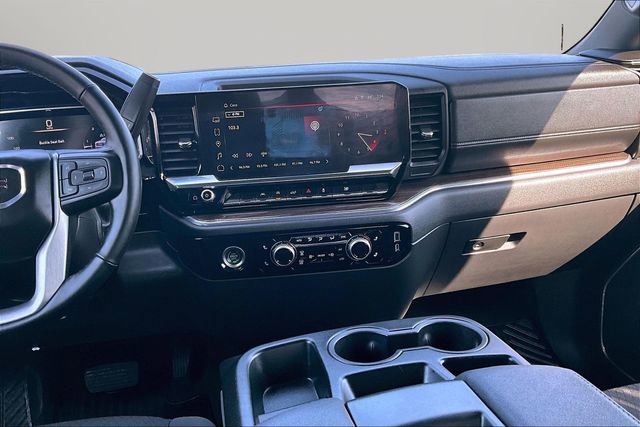Used 2024 GMC Sierra 1500 Elevation AWD/4WD image 6
