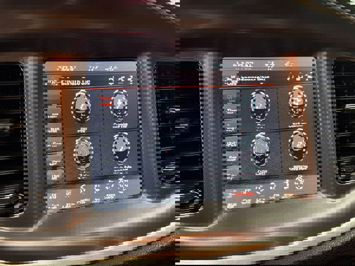 Used 2021 Dodge Charger R/T w/ Blacktop Package image 30